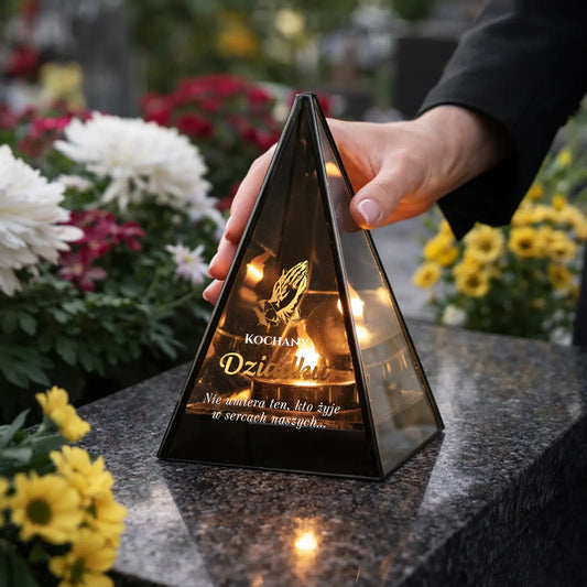 Znicz LED LUSTRZANY Piramida 3D dla Dziadka