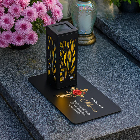 Lampion solarny ażurowy z metalową podstawą i dedykacją dla MAMY
