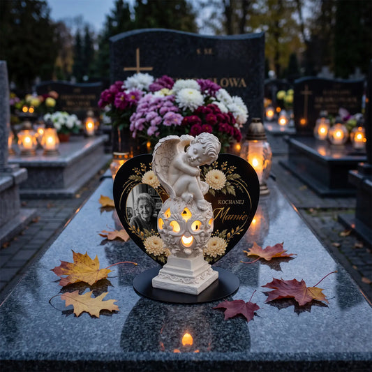 Lampion solarny LED anioł ze zdjęciem Mamy na metalowej podstawie z sercem